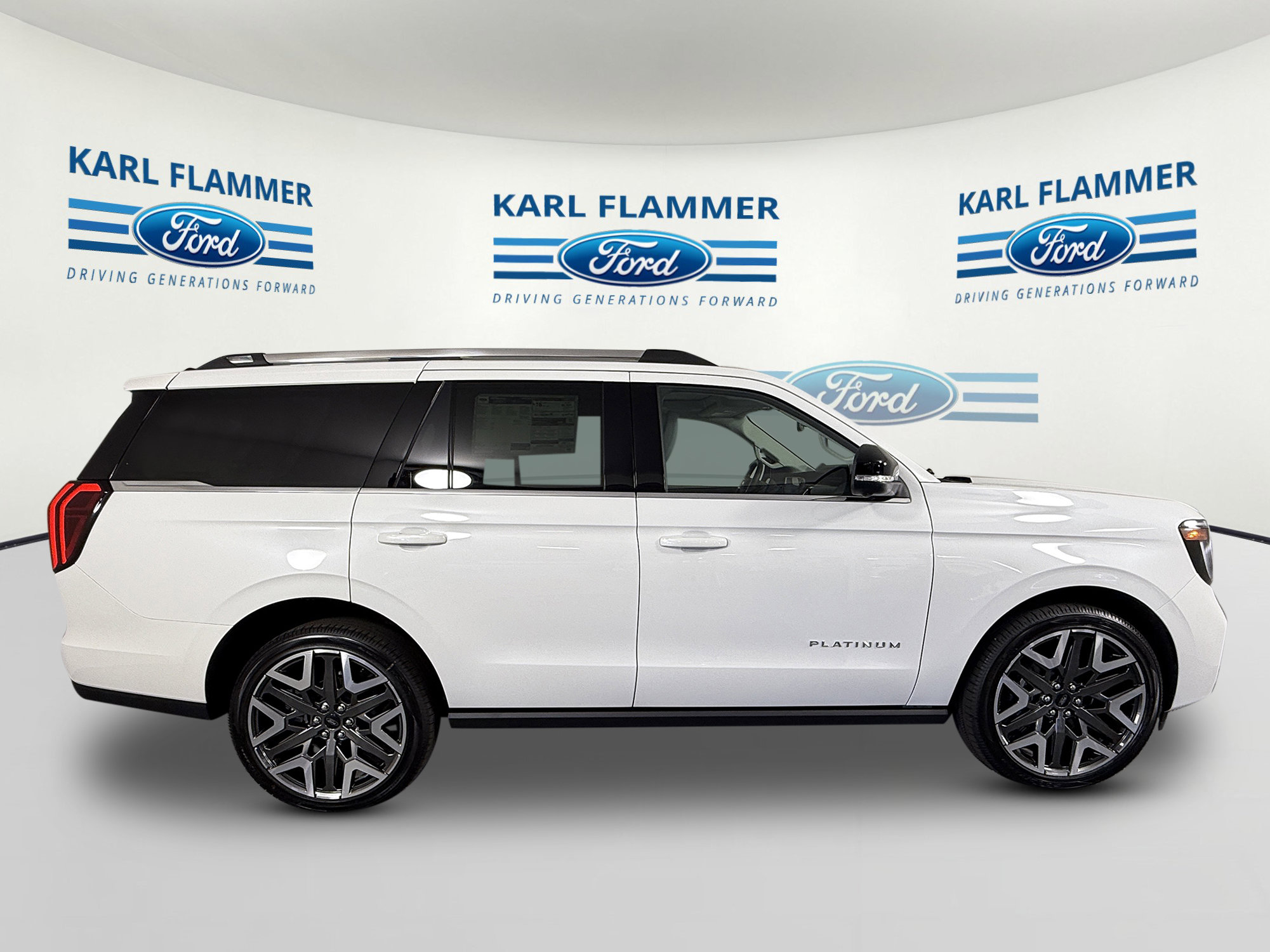 New 2026 Ford Expedition Platinum w/ Platinum Ultimate Package AWD/4WD image 2