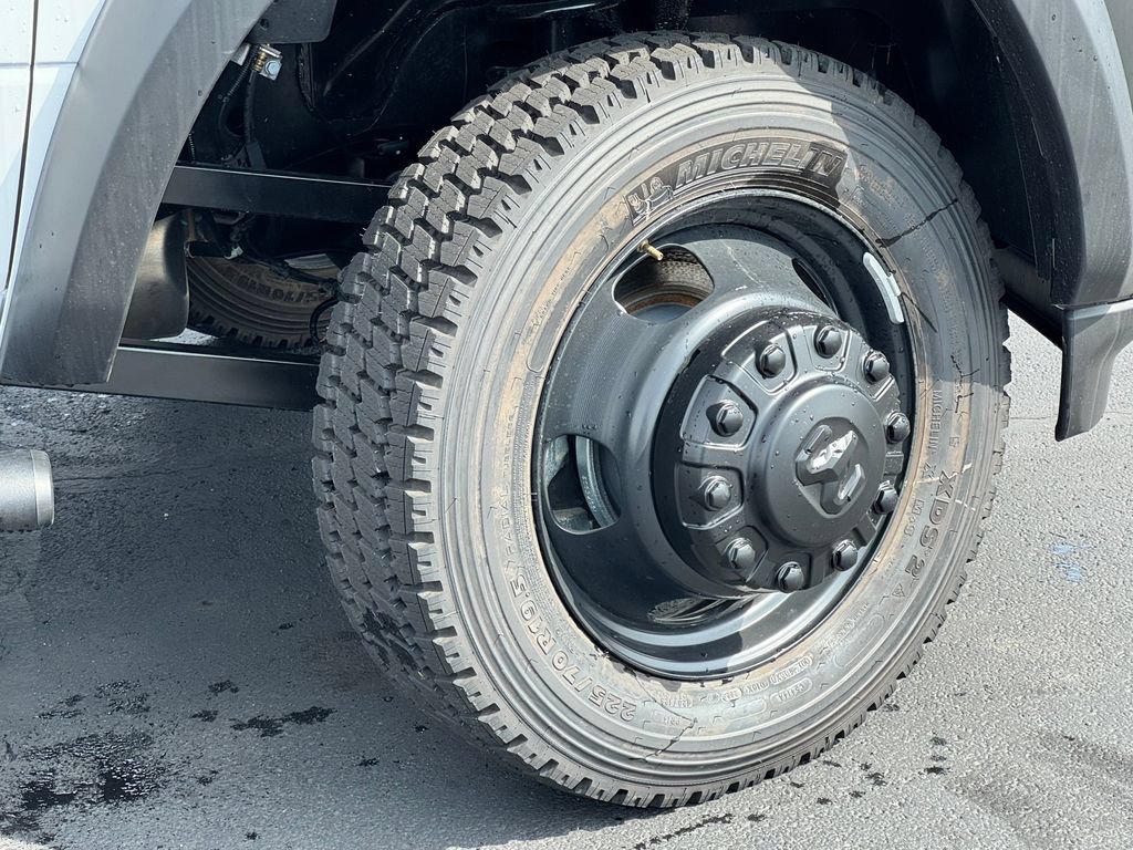 New 2026 RAM 5500 Tradesman AWD/4WD image 9