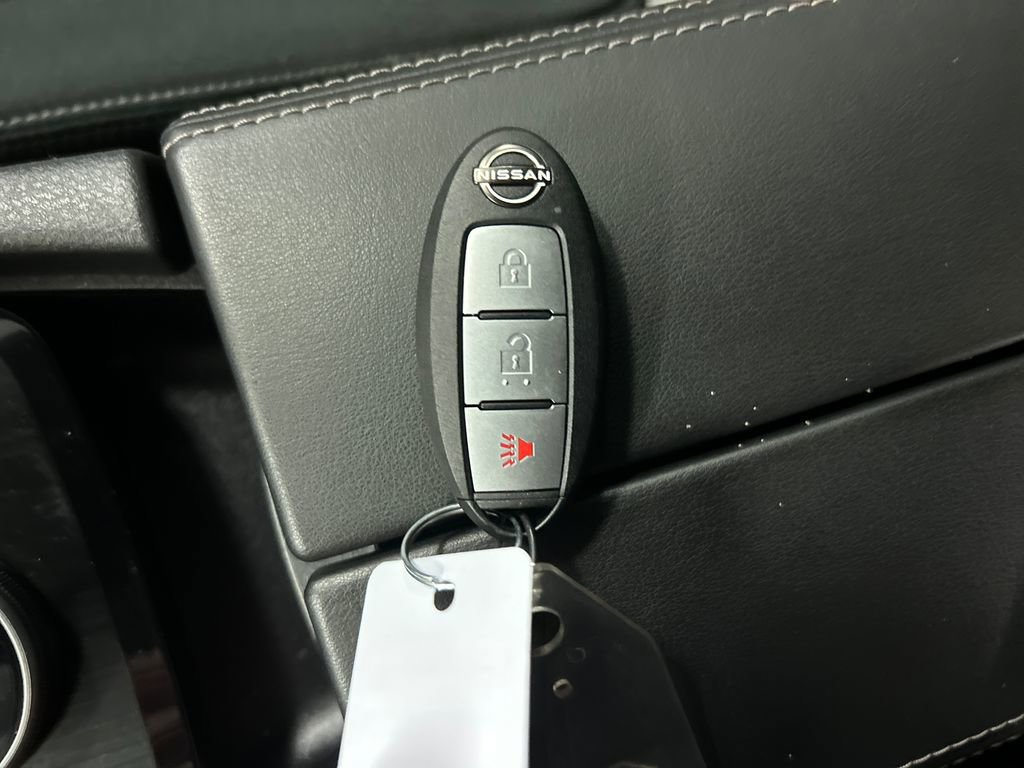 Used 2022 Nissan Rogue S image 20