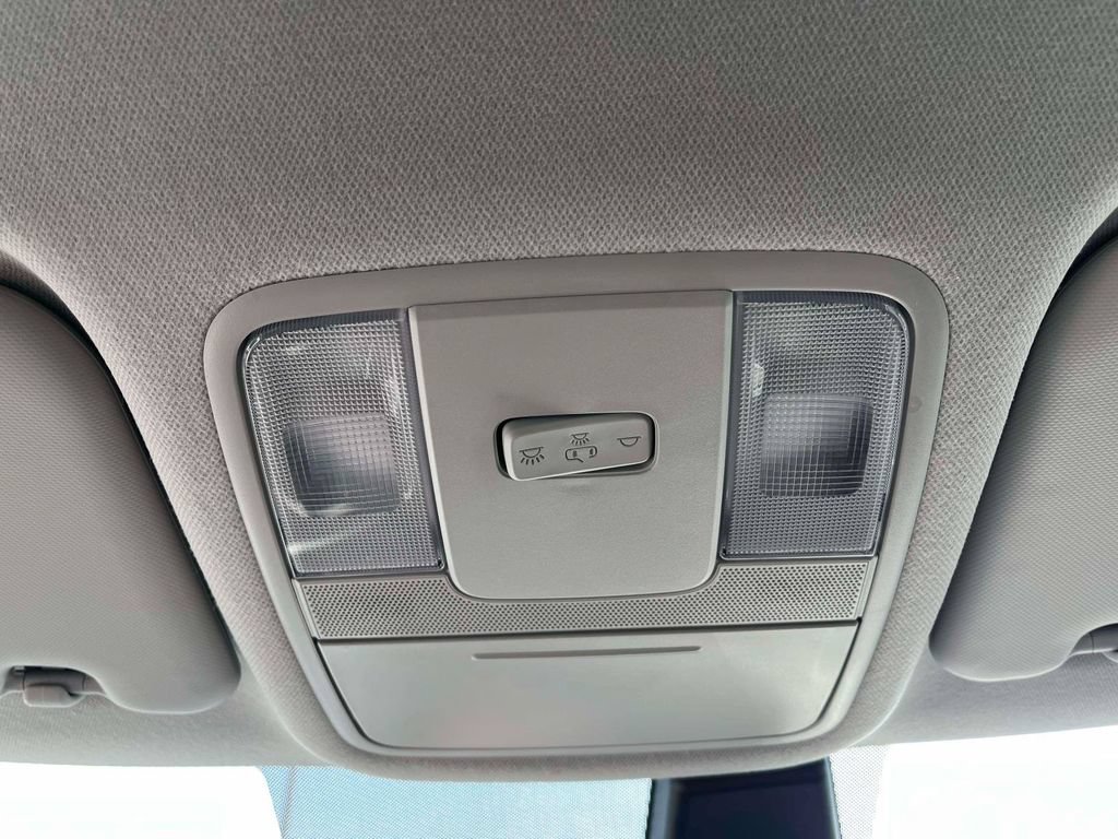 Used 2025 Kia Soul LX w/ LX Technology Package FWD image 22