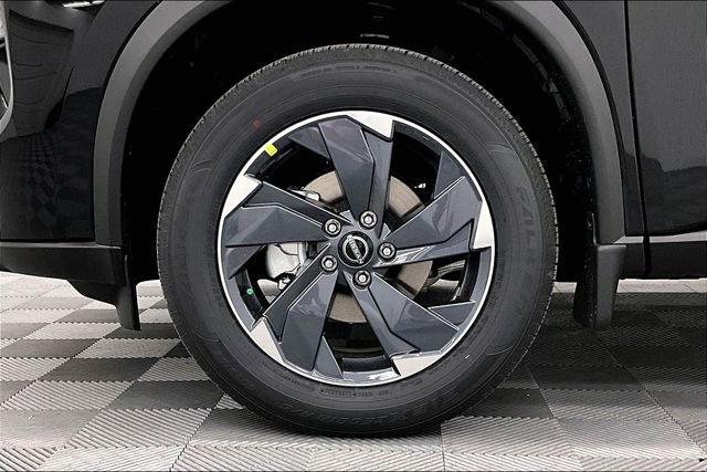 New 2025 Nissan Rogue SV image 12