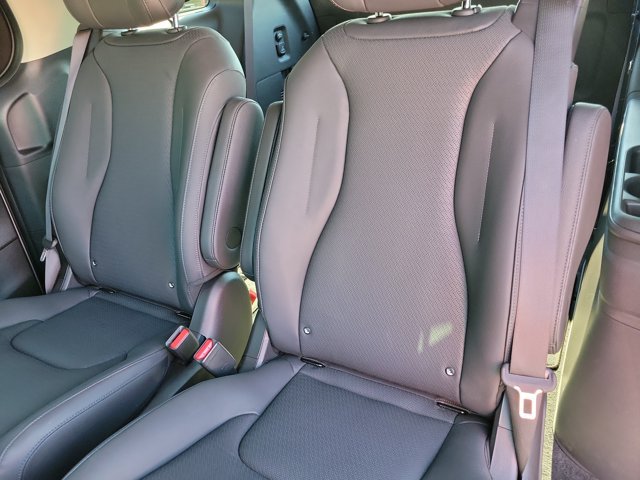 Used 2026 Kia Carnival SX Prestige FWD image 17