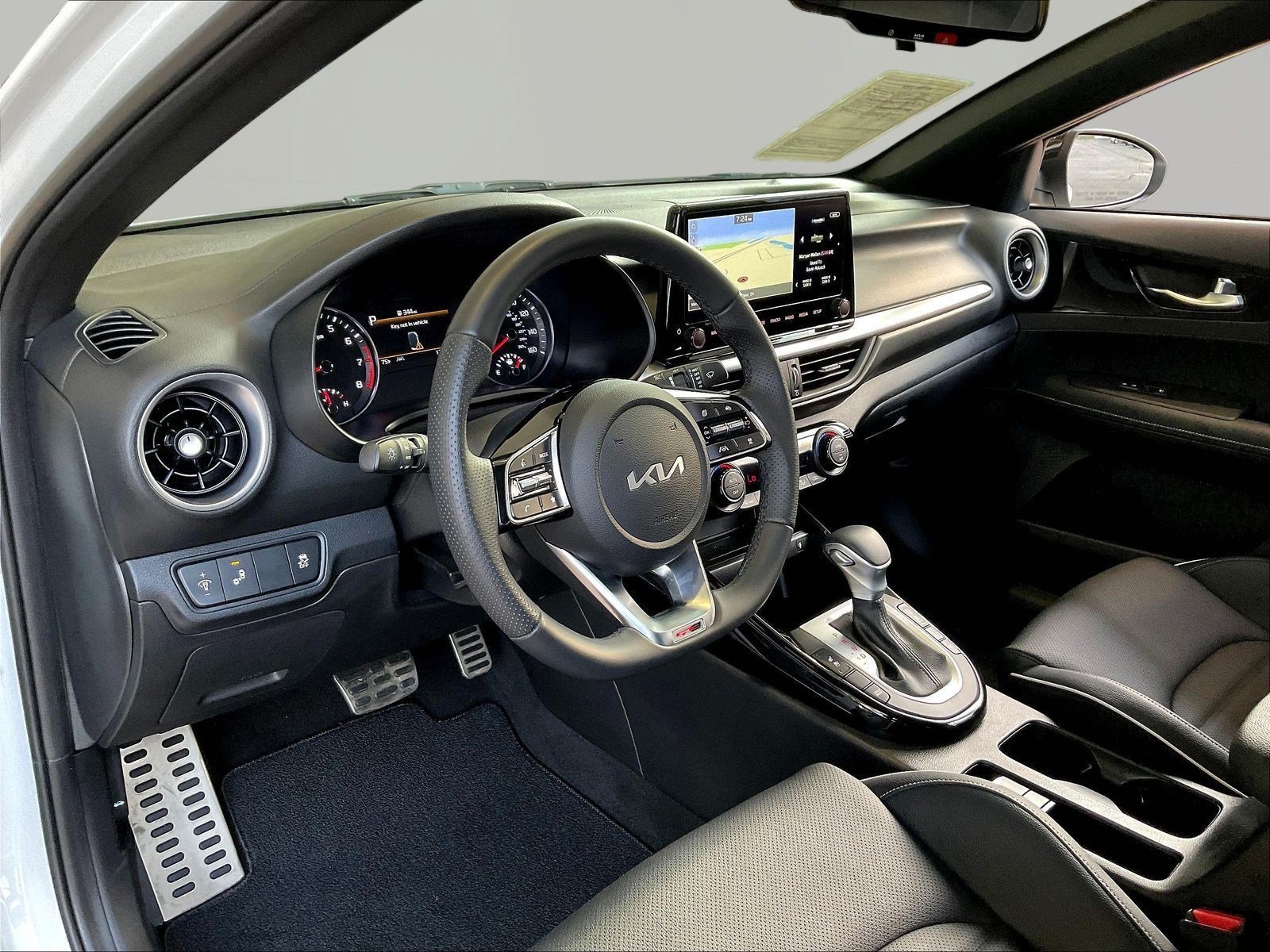 Used 2023 Kia Forte GT-Line w/ GT-Line Premium Package FWD image 16