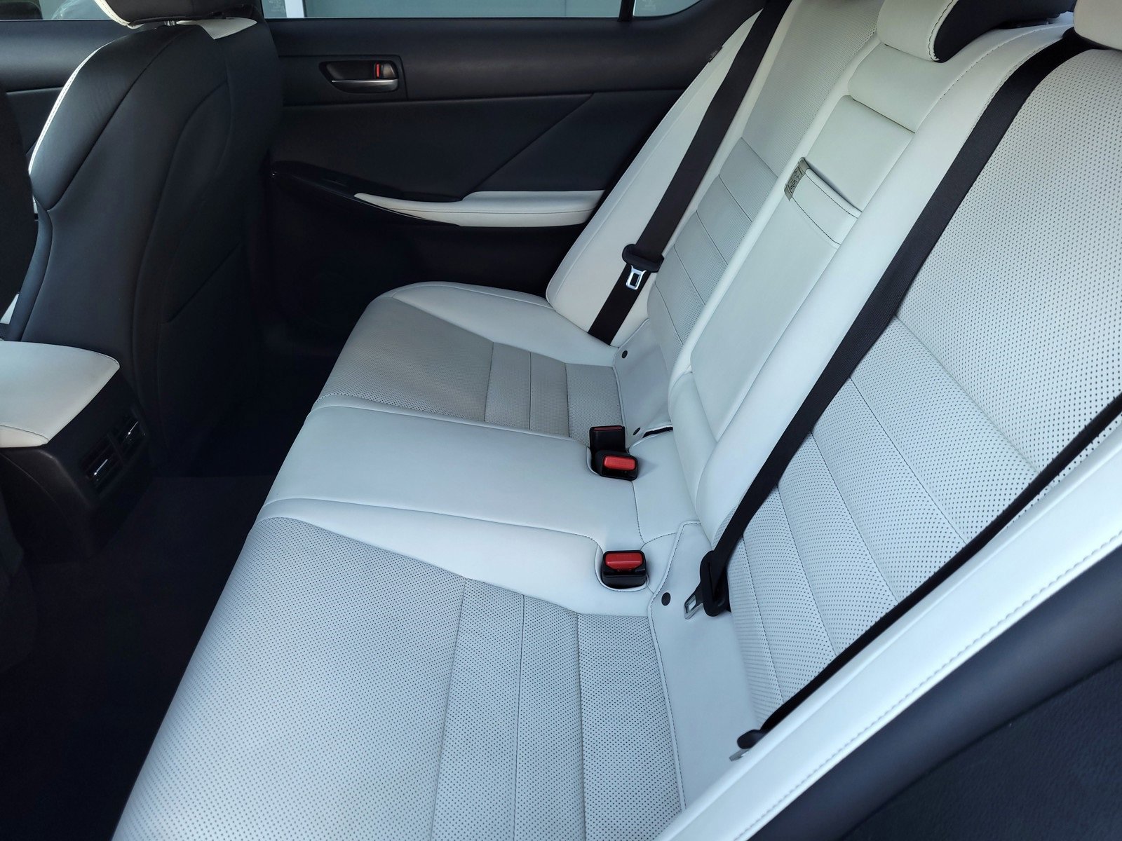 Used 2022 Lexus IS 350 F Sport image 12