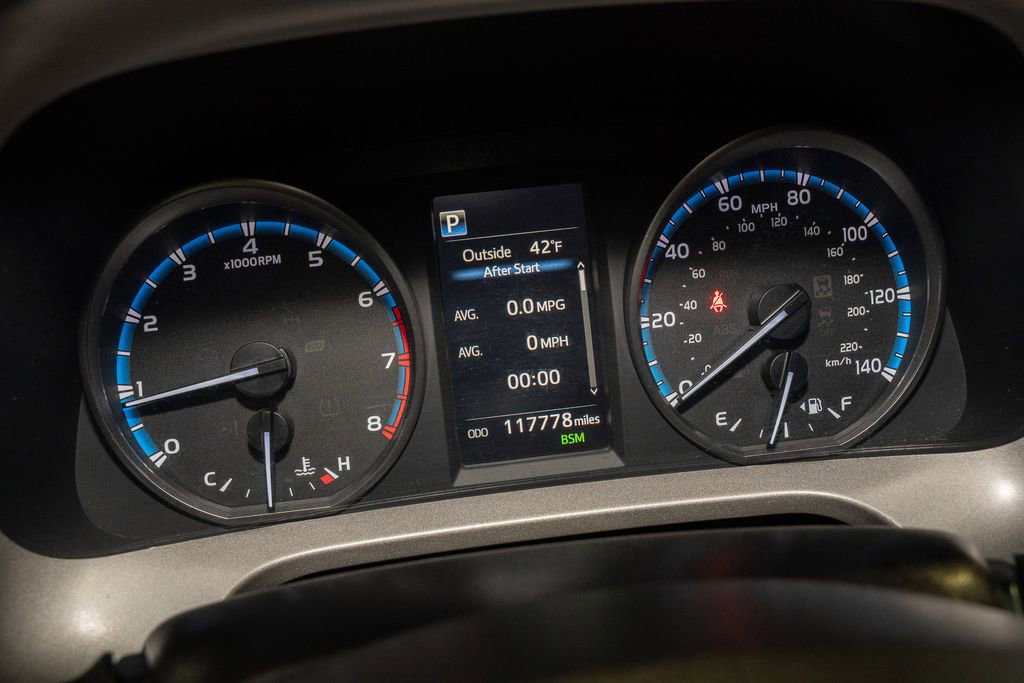 Used 2018 Toyota RAV4 XLE image 17