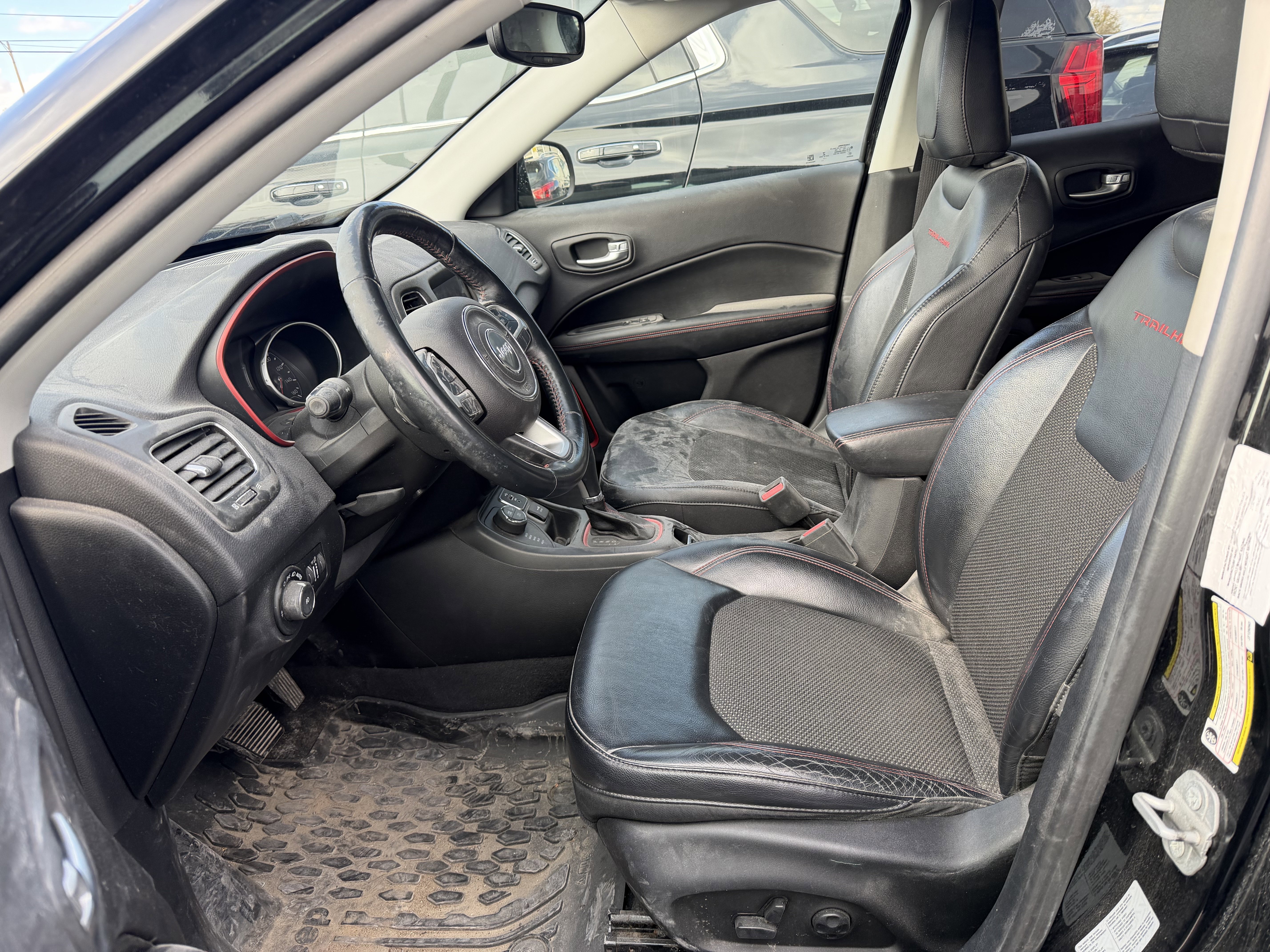 Used 2018 Jeep Compass Trailhawk w/ Safety & Security Group image 7