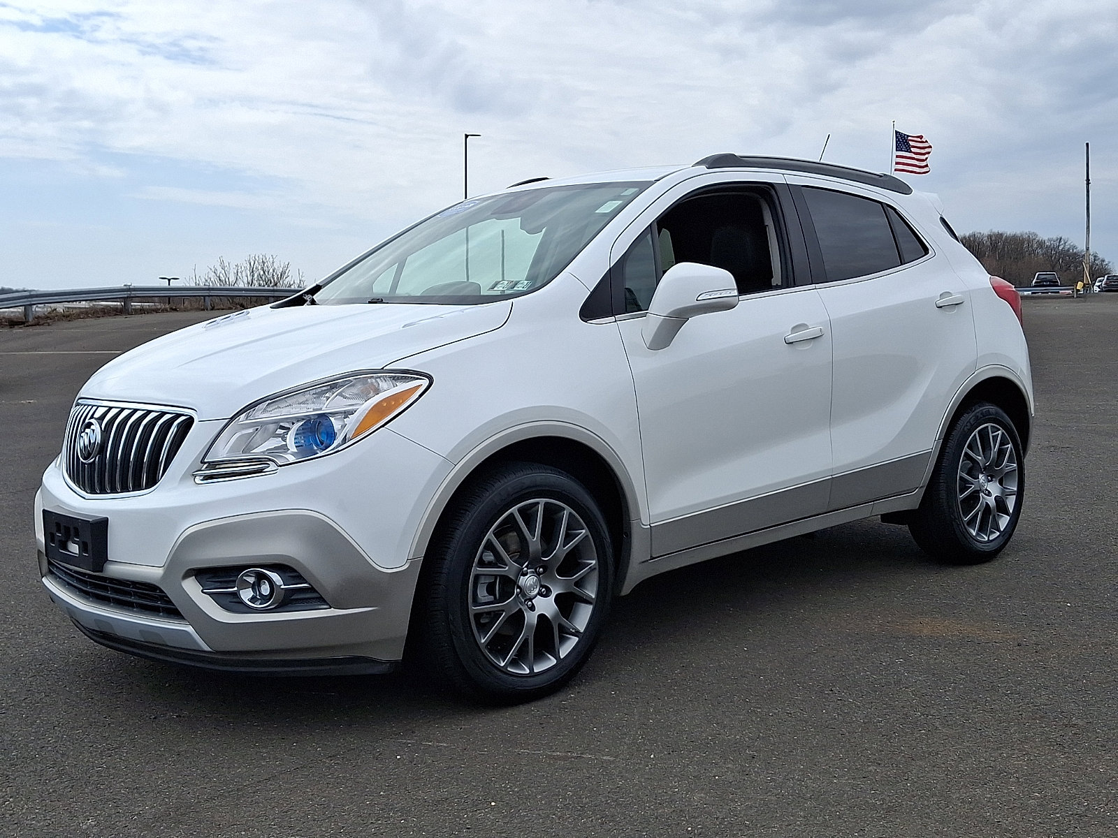 Used 2016 Buick Encore Sport Touring image 3