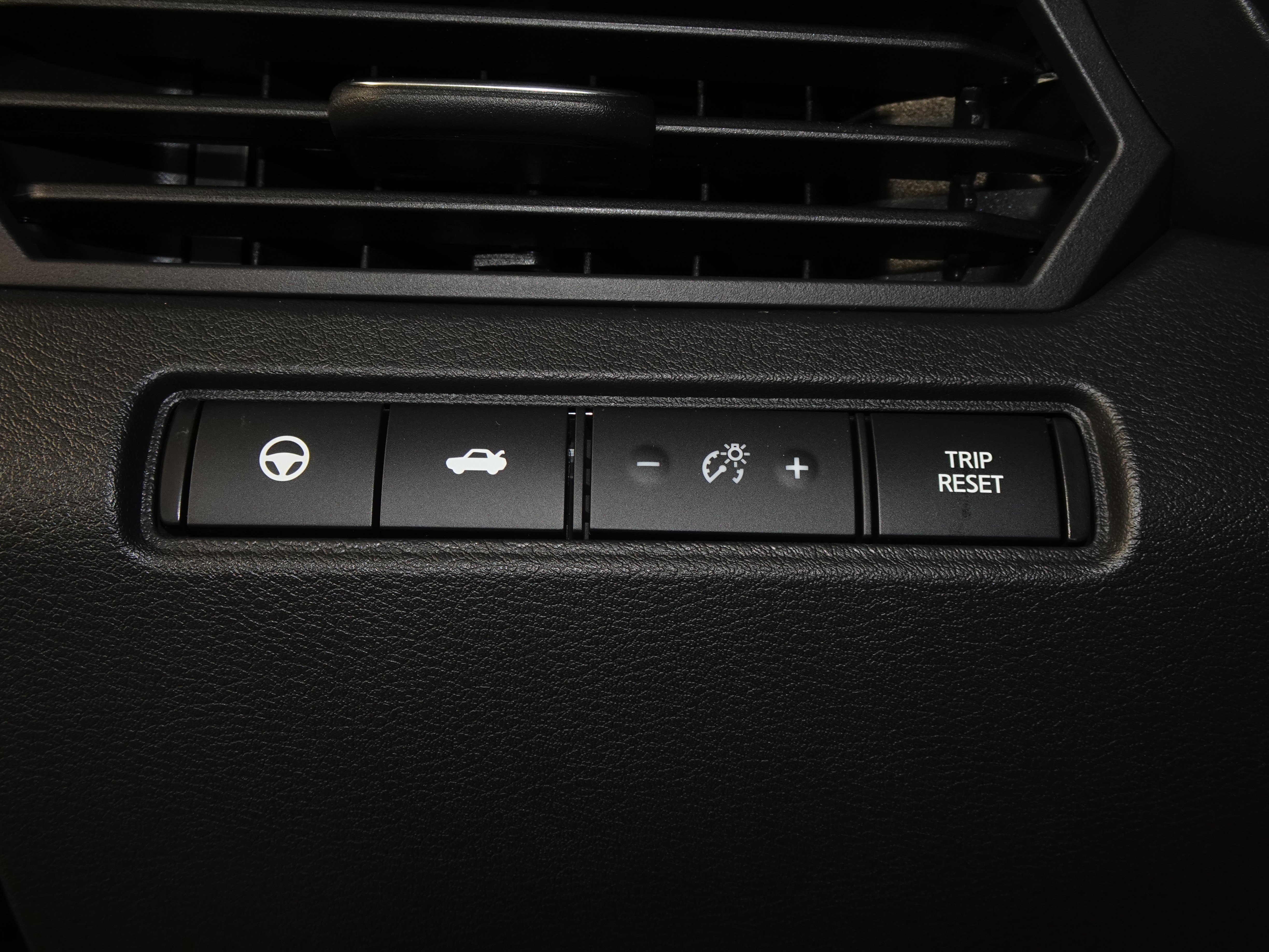 New 2025 Nissan Altima 2.5 SL image 34