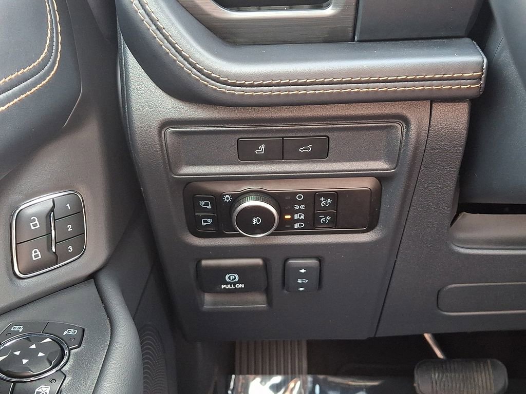 Certified 2024 Ford Expedition Max Platinum image 24