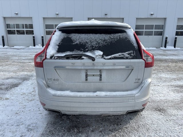 Used 2015 Volvo XC60 T5 image 3