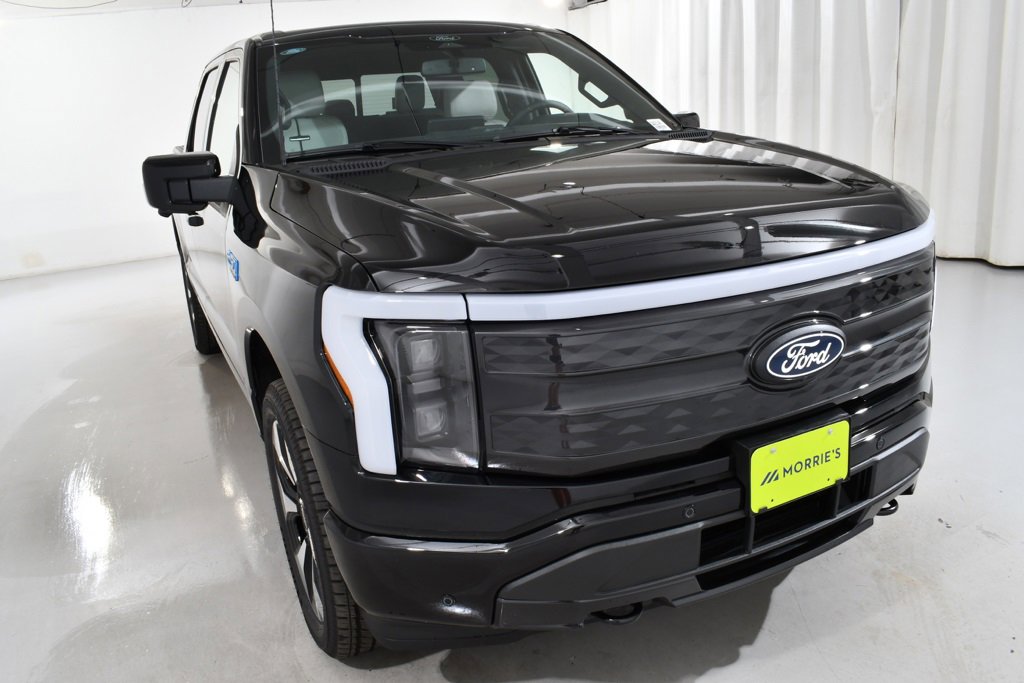 New 2025 Ford F150 Lightning Platinum image 4