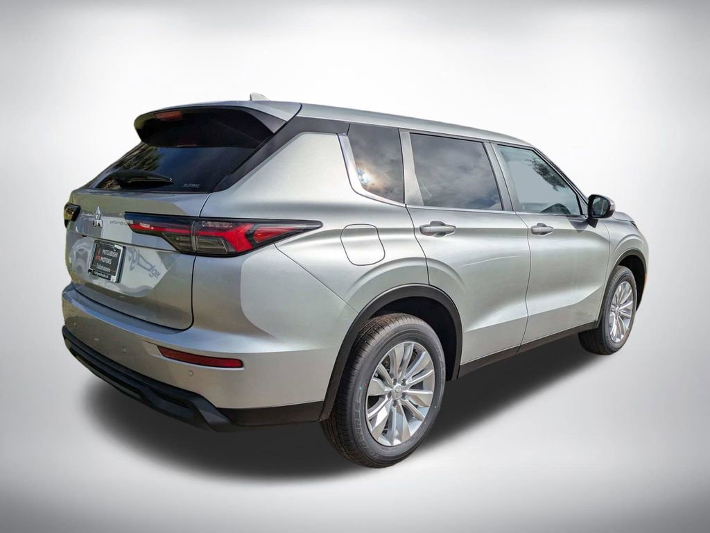 New 2026 Mitsubishi Outlander ES AWD/4WD image 4