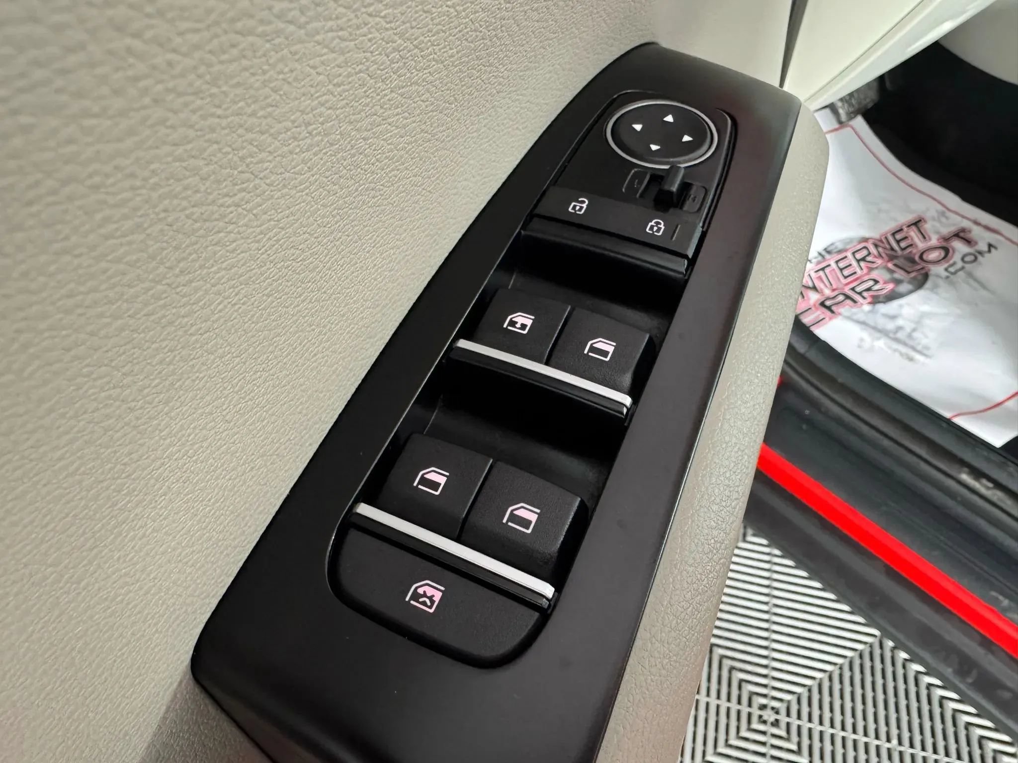 Used 2020 Kia Soul S FWD image 37