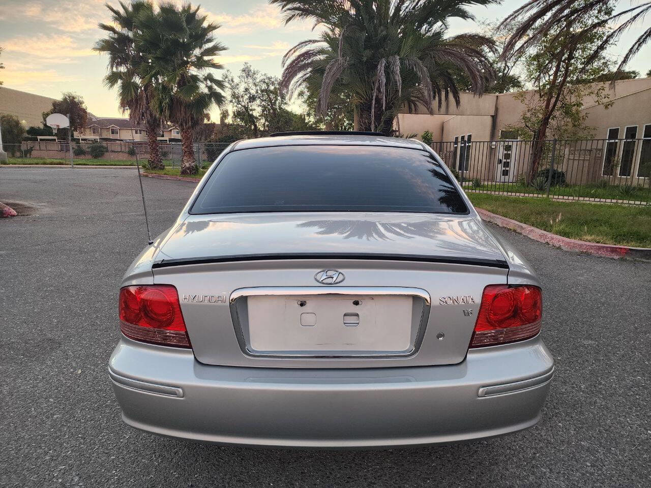 Used 2005 Hyundai Sonata GLS image 4