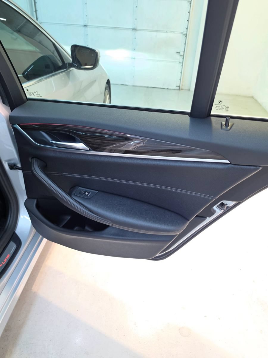Used 2018 BMW 530i RWD image 42