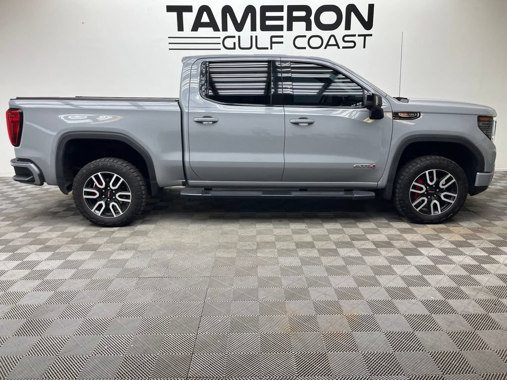 Used 2024 GMC Sierra 1500 AT4 w/ AT4 Preferred Package AWD/4WD image 4
