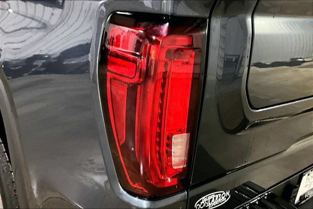 Used 2020 GMC Sierra 1500 SLT w/ SLT Premium Plus Package AWD/4WD image 8