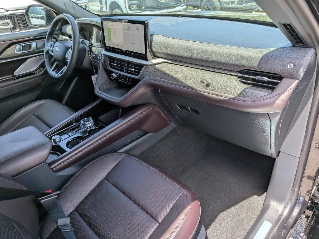 Certified 2026 Ford Explorer Platinum RWD image 13