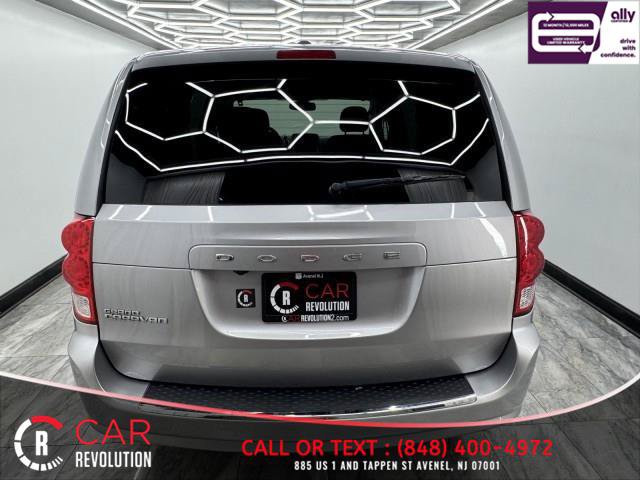 Used 2019 Dodge Grand Caravan SE w/ UConnect Hands-Free Group FWD image 5
