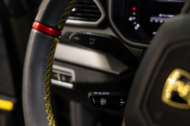 Used 2023 Lamborghini Urus Performante image 46