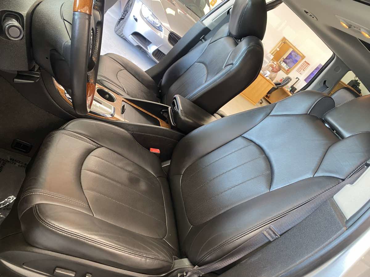 Used 2012 Buick Enclave Leather image 24