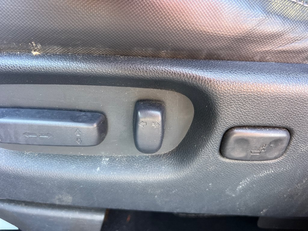 Used 2011 Honda CR-V EX-L image 24
