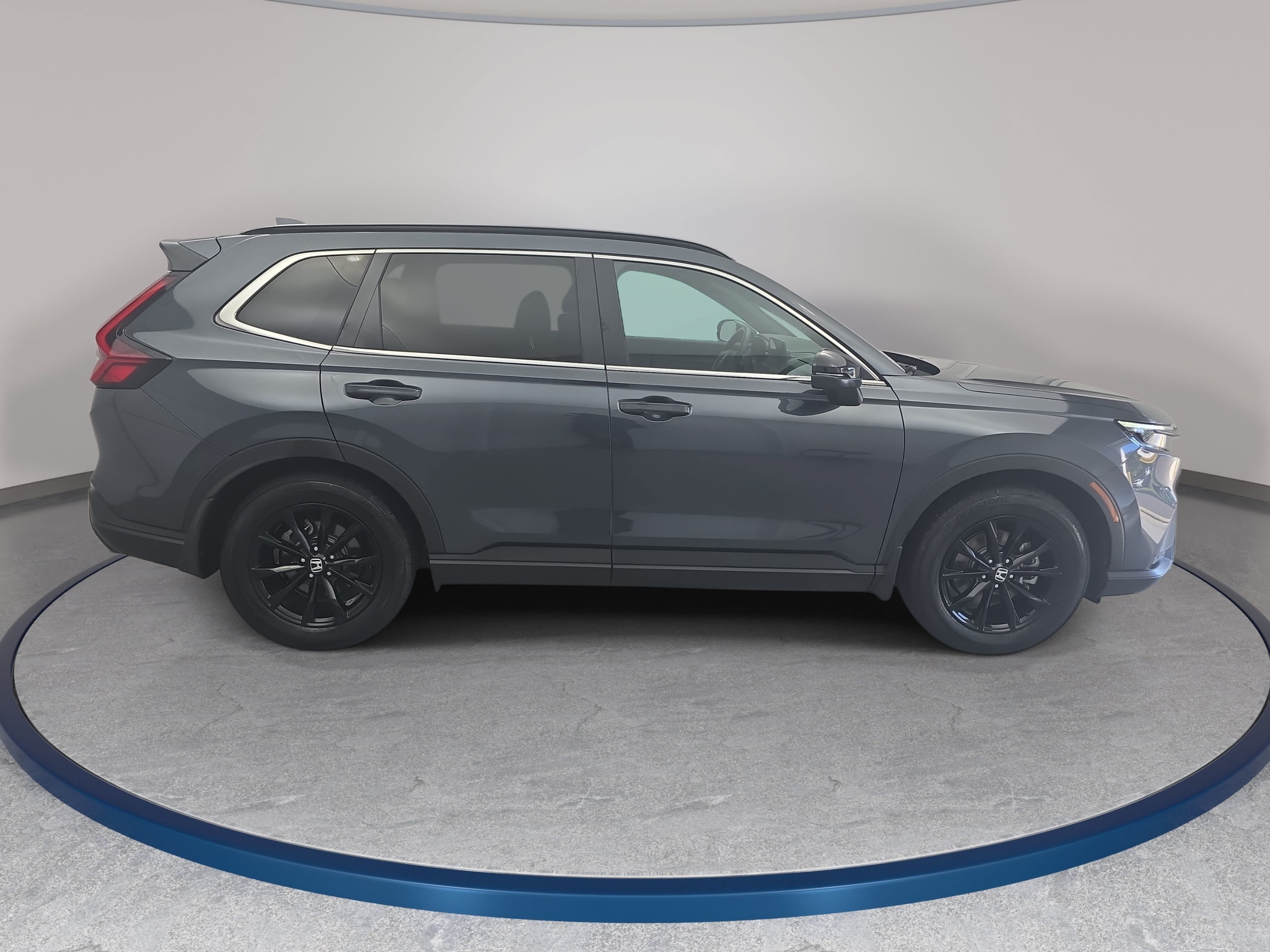 Certified 2025 Honda CR-V Sport-L image 4