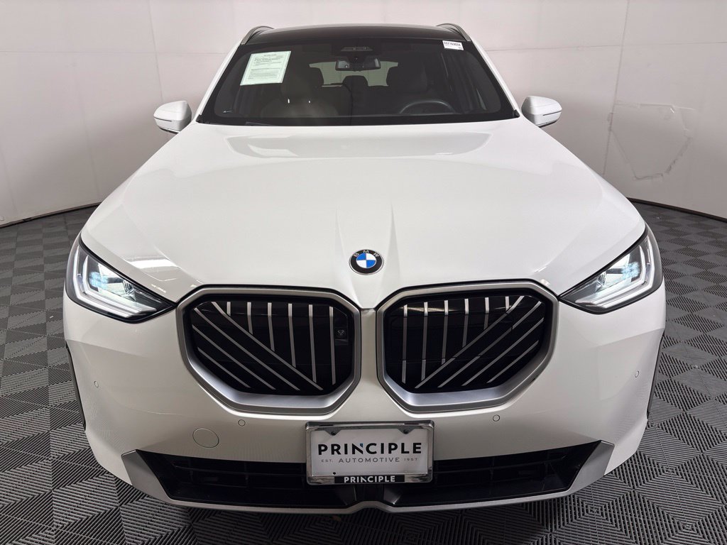 Certified 2025 BMW X3 xDrive30i w/ Premium Package AWD/4WD image 3