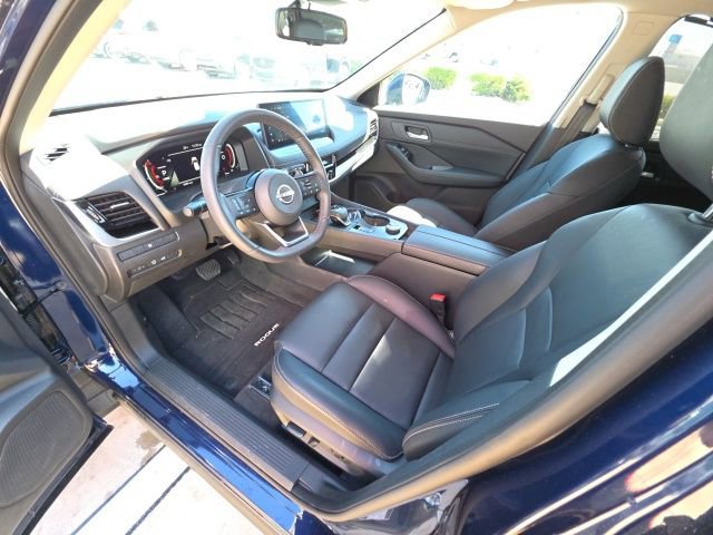 Used 2024 Nissan Rogue SL w/ SL Premium Package image 12
