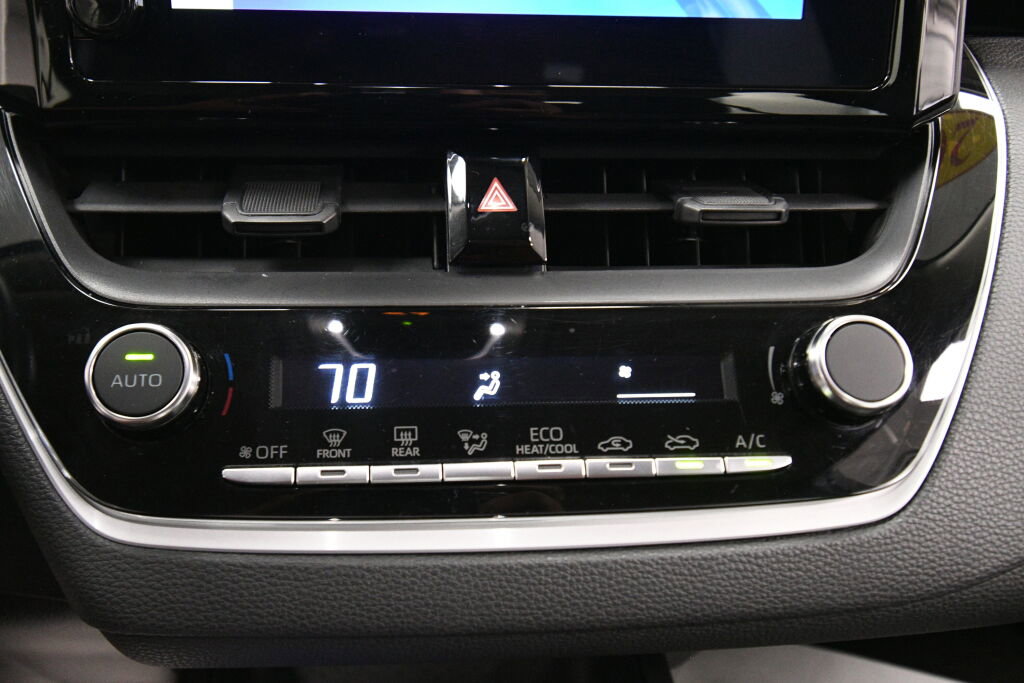 Certified 2024 Toyota Corolla LE image 15