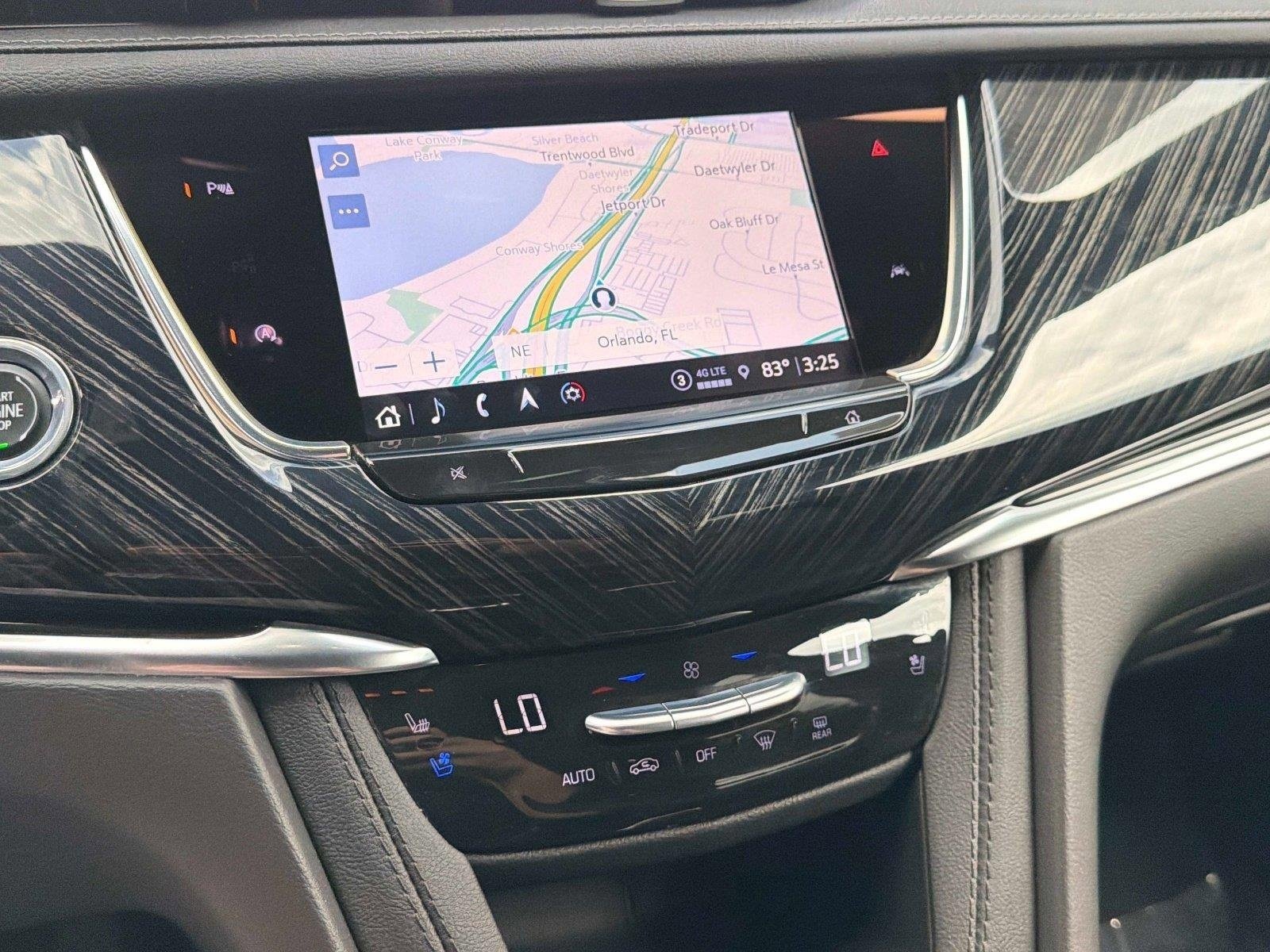 Used 2024 Cadillac XT6 Premium Luxury AWD/4WD image 37