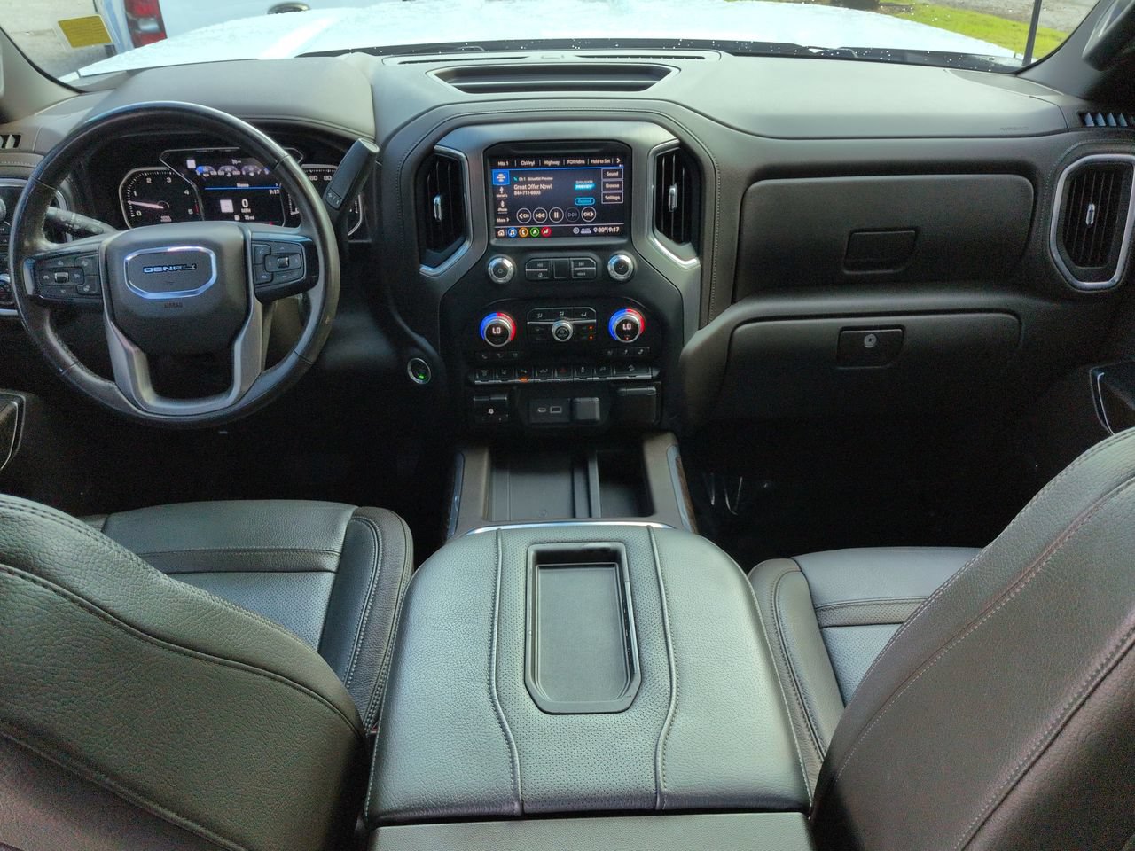 Used 2020 GMC Sierra 2500 Denali w/ Denali Ultimate Package AWD/4WD image 14