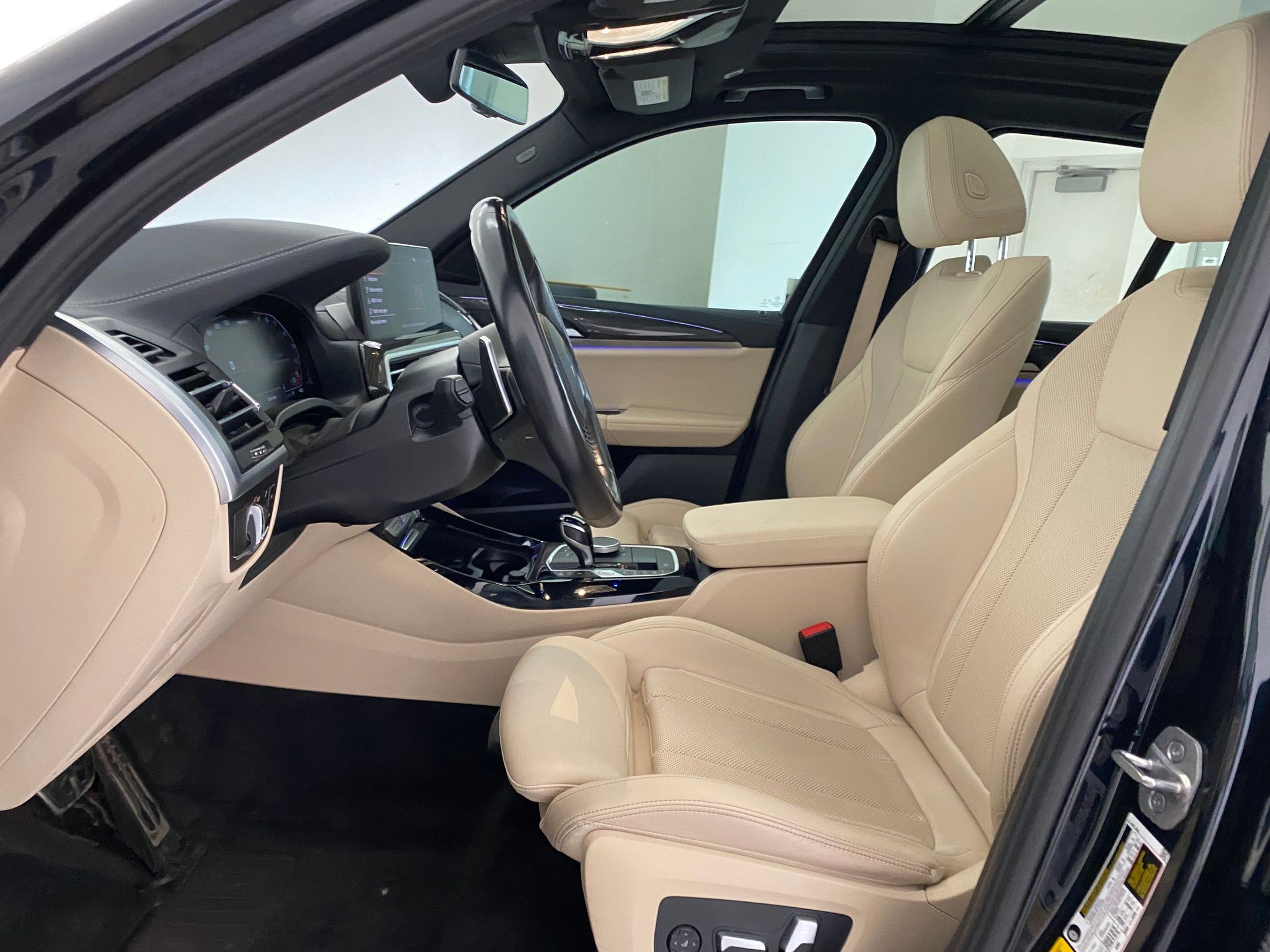 Used 2022 BMW X3 M40i w/ Premium Package image 5