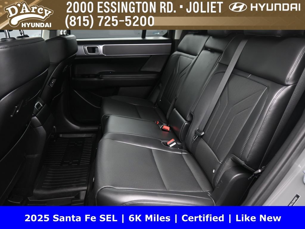 Certified 2025 Hyundai Santa Fe SEL image 11