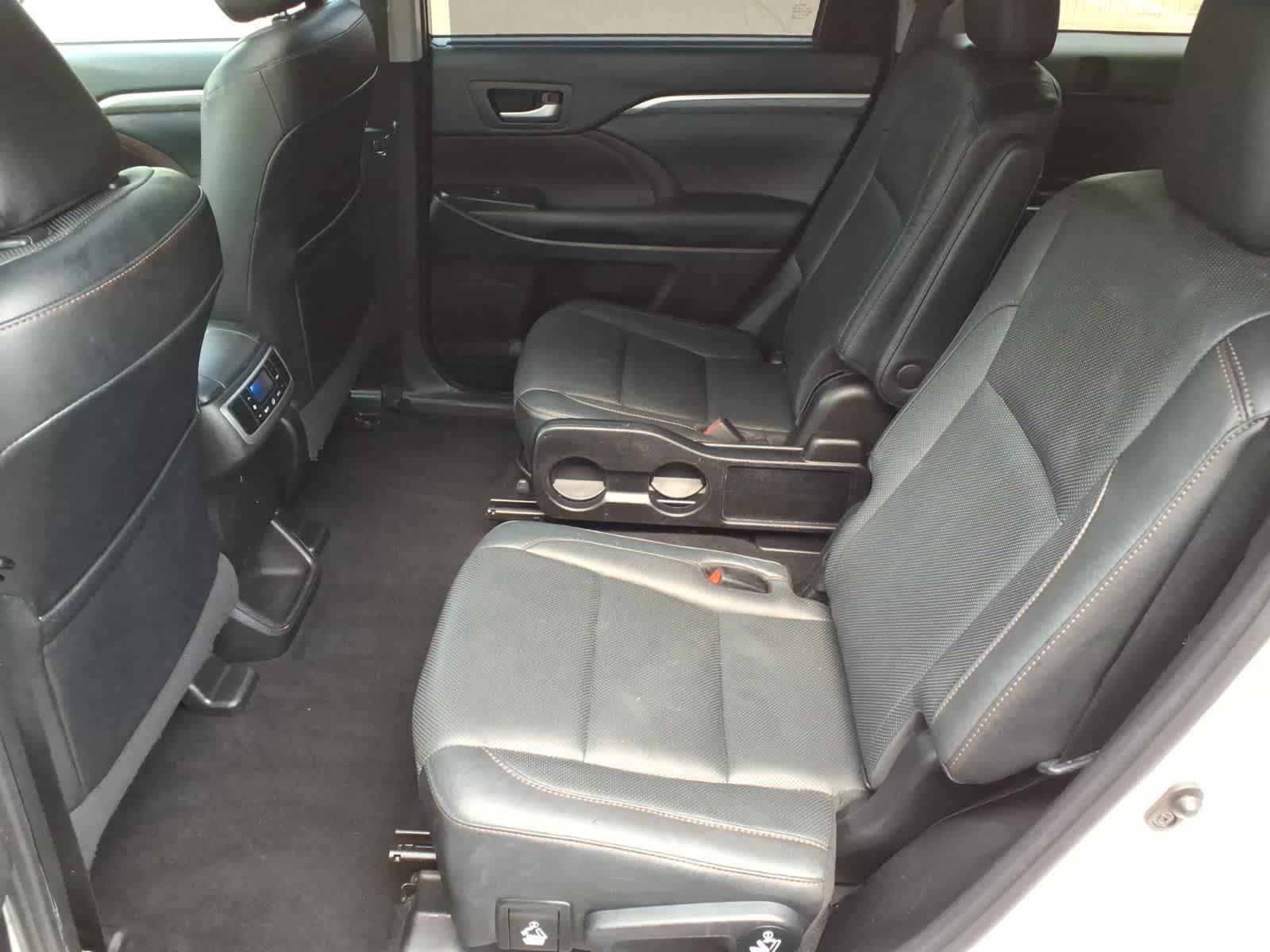 Used 2019 Toyota Highlander Limited FWD image 9