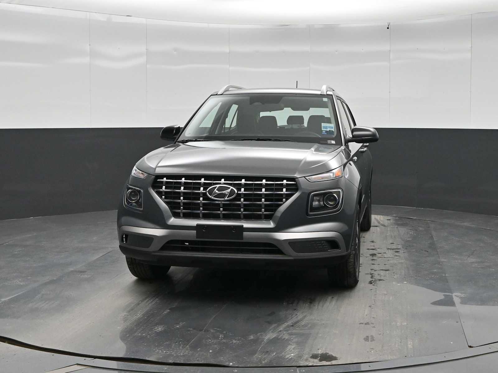 New 2026 Hyundai Venue SEL FWD image 3