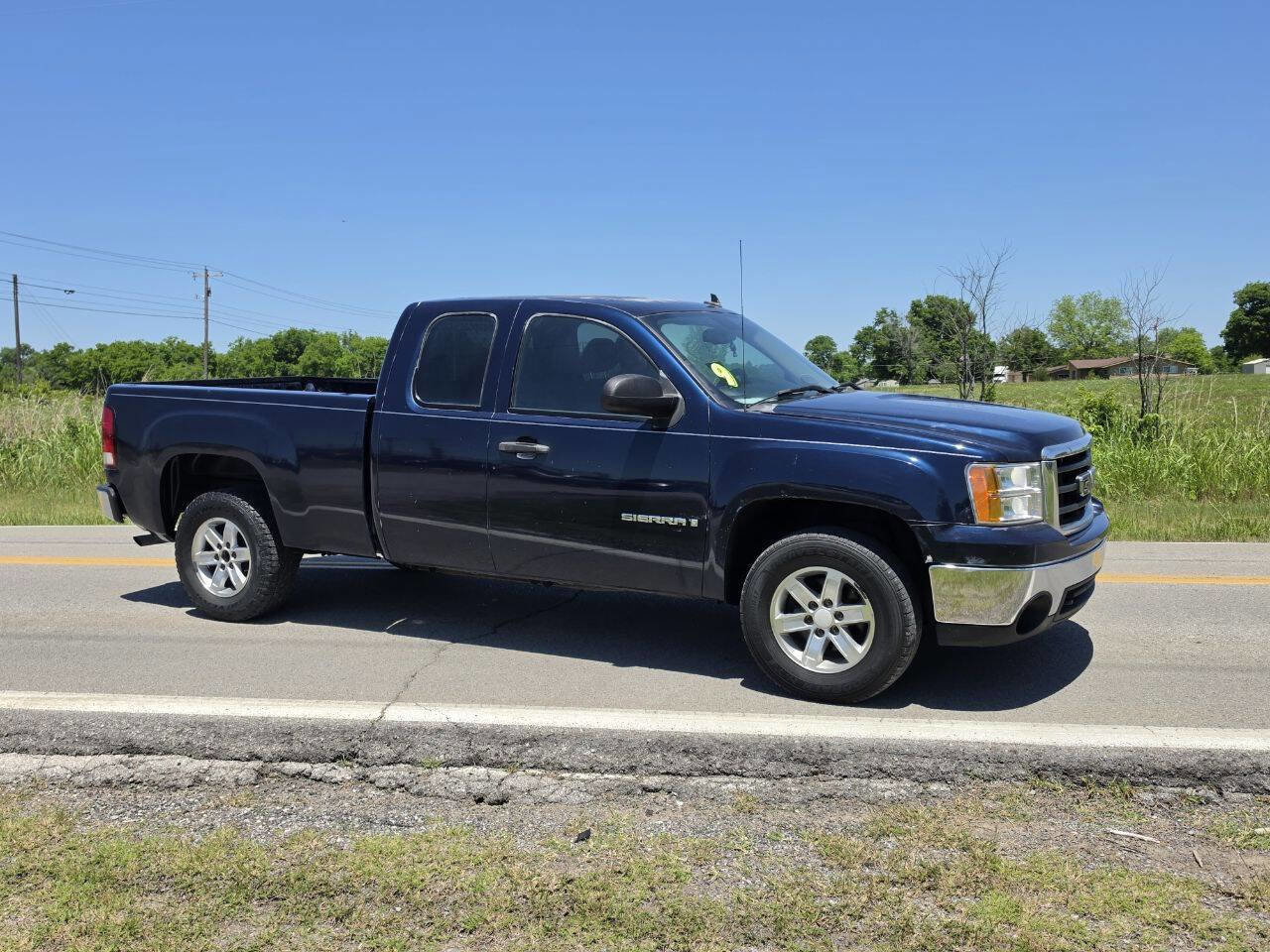 Used 2008 GMC Sierra 1500 SLE w/ Power Pack Plus AWD/4WD image 1