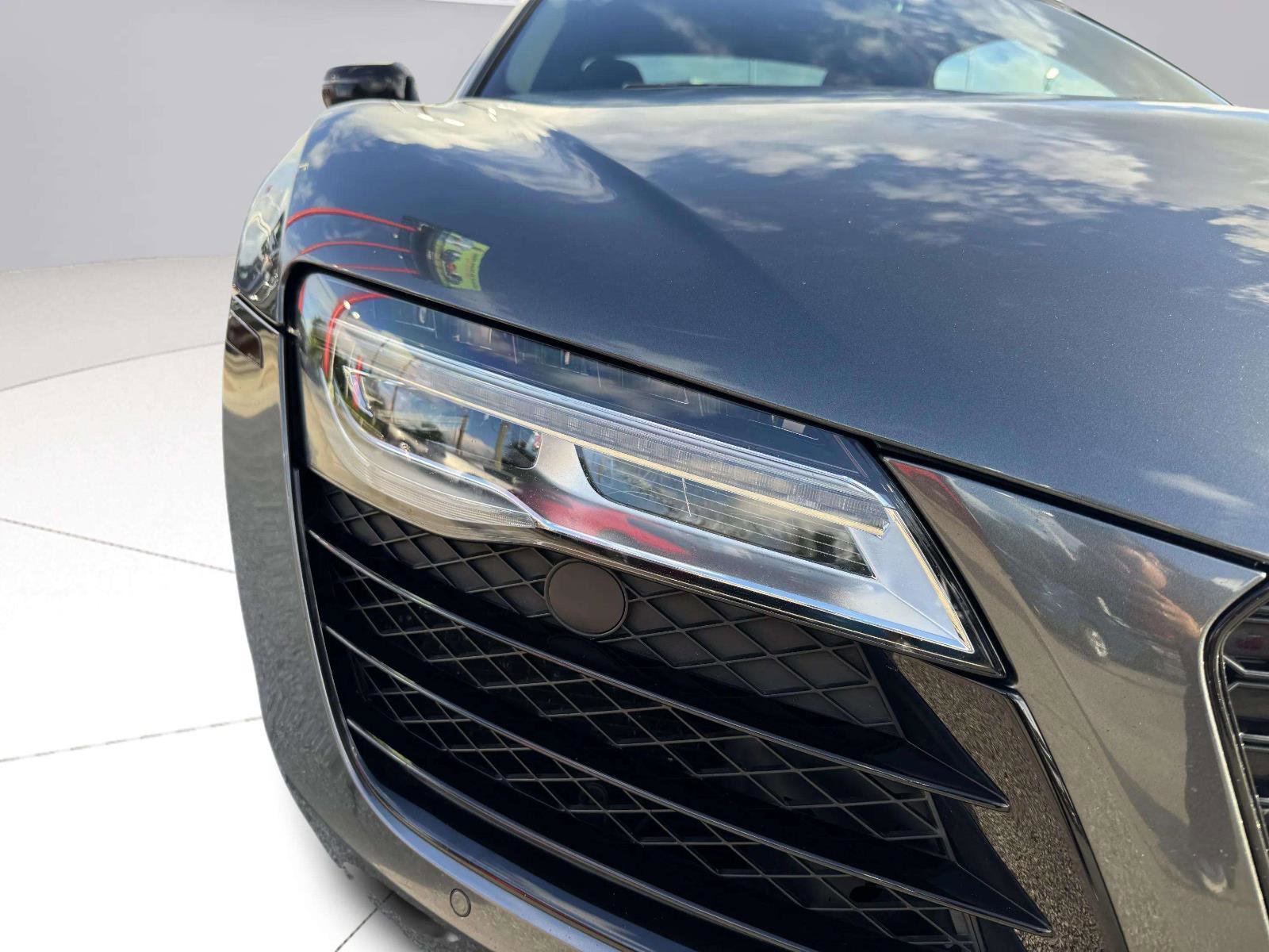 Used 2014 Audi R8 V10 AWD/4WD image 10