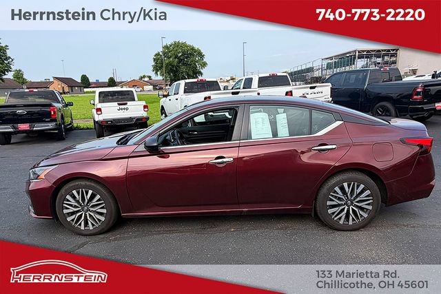 Used 2025 Nissan Altima 2.5 SV FWD image 4
