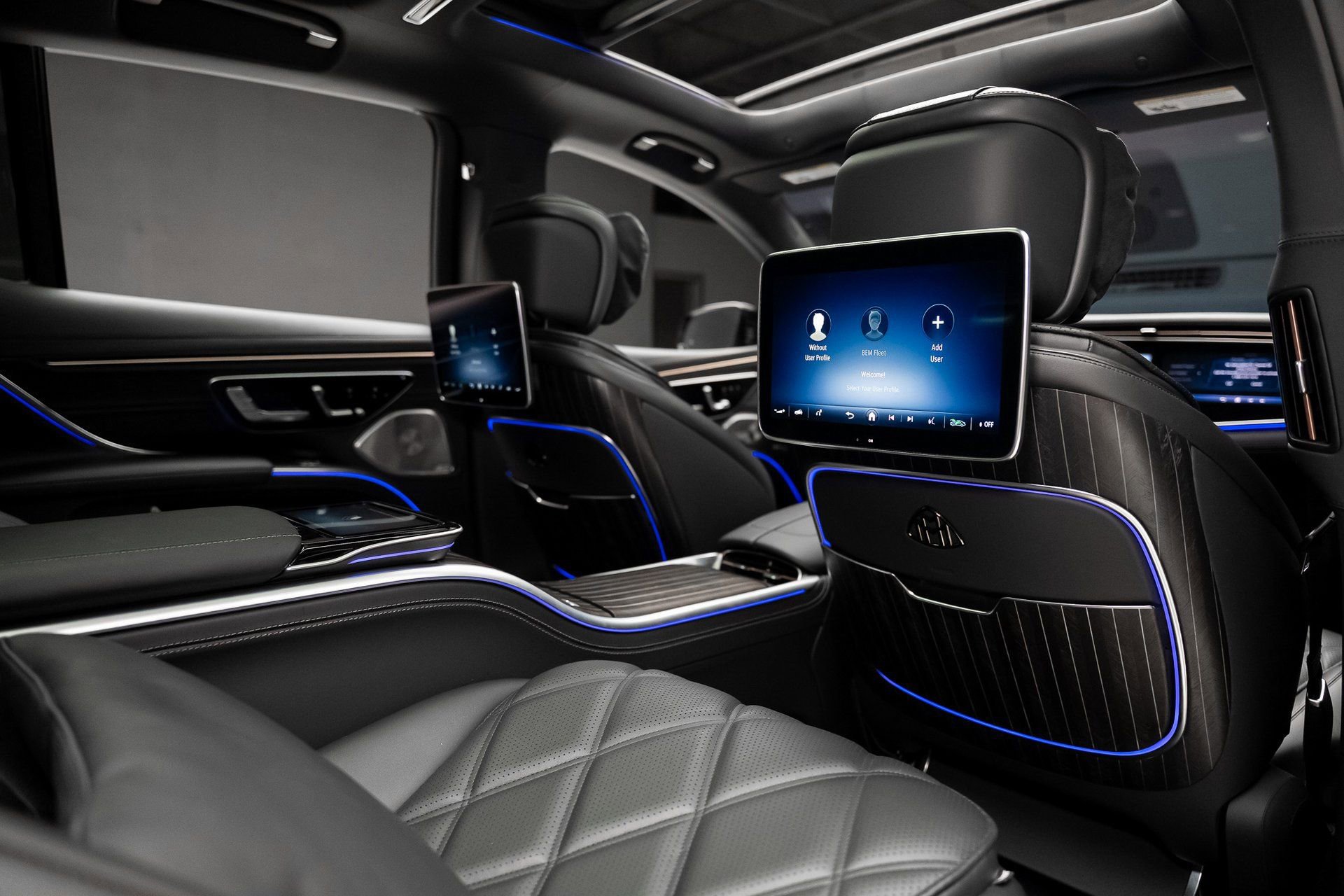 Used 2024 Mercedes-Benz Maybach EQS 680 4MATIC image 70