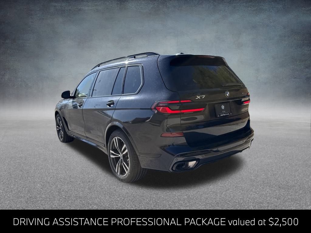 New 2026 BMW X7 xDrive40i w/ M Sport Package image 3