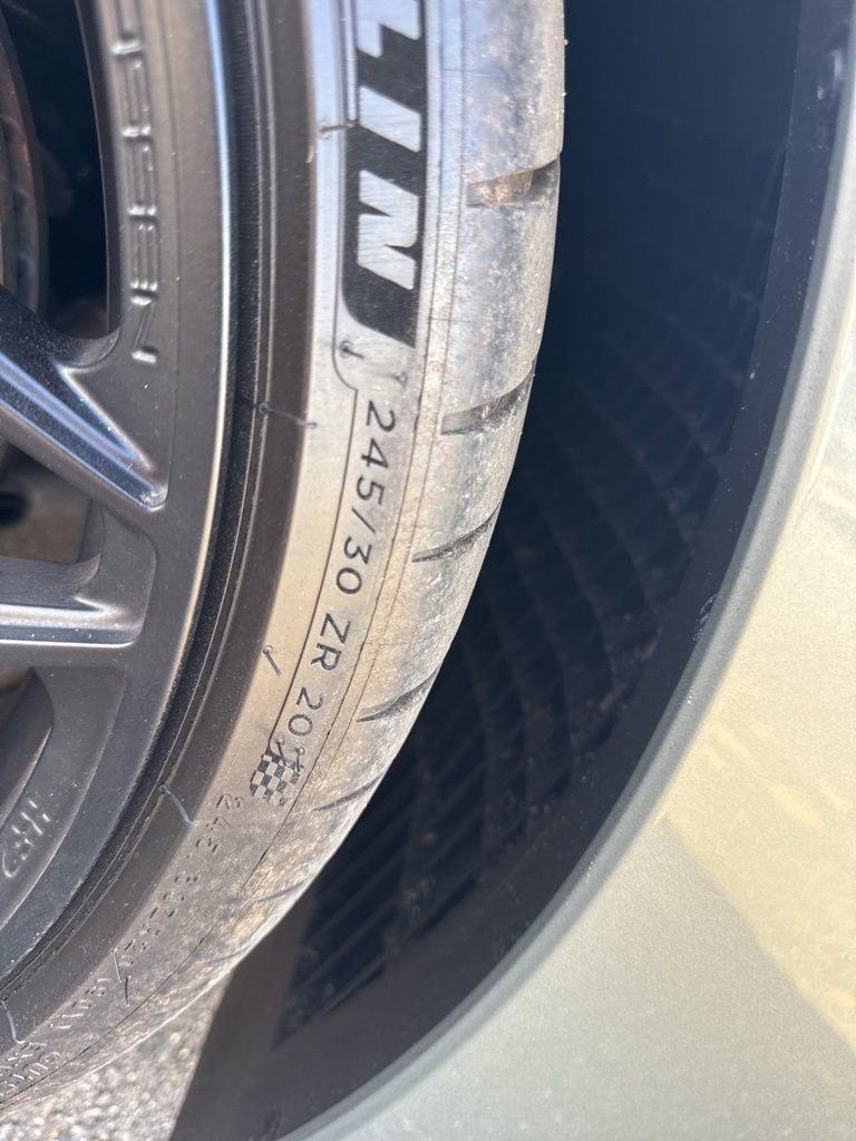 Used 2022 Chevrolet Corvette Stingray Premium Cpe w/ Z51 Performance Package image 31