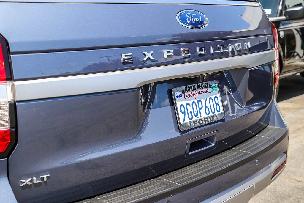 Certified 2023 Ford Expedition XLT RWD image 12