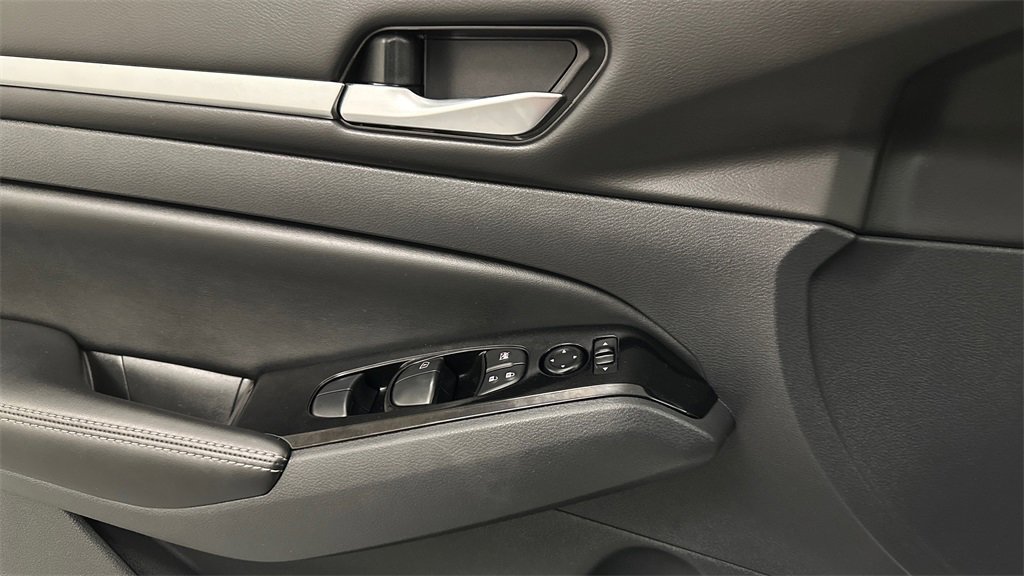 Certified 2023 Nissan Altima 2.5 SV image 16