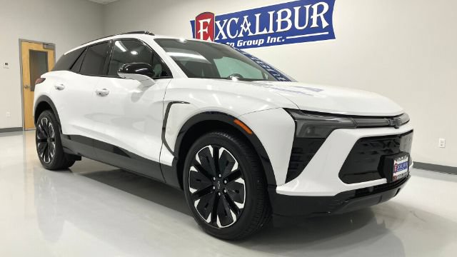 Used 2024 Chevrolet Blazer EV RS AWD/4WD image 2
