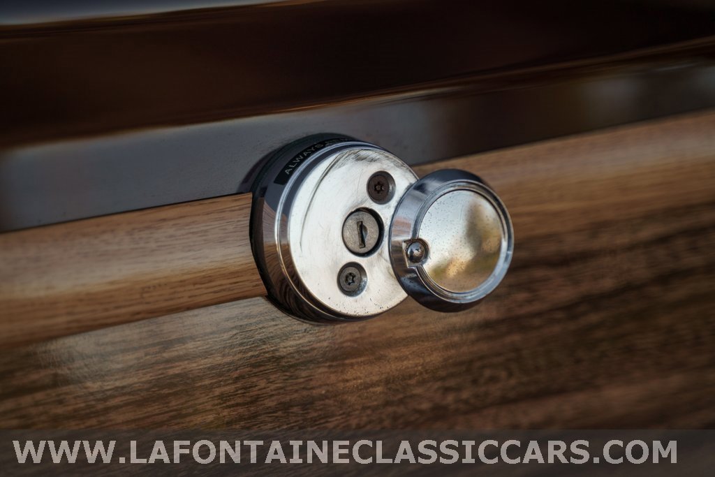 Used 1991 Jeep Grand Wagoneer Base image 79