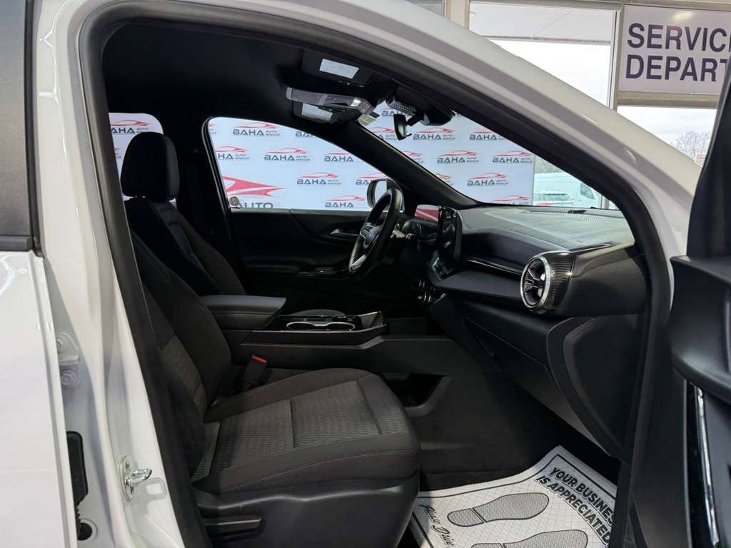 Used 2026 Chevrolet Equinox LT image 43