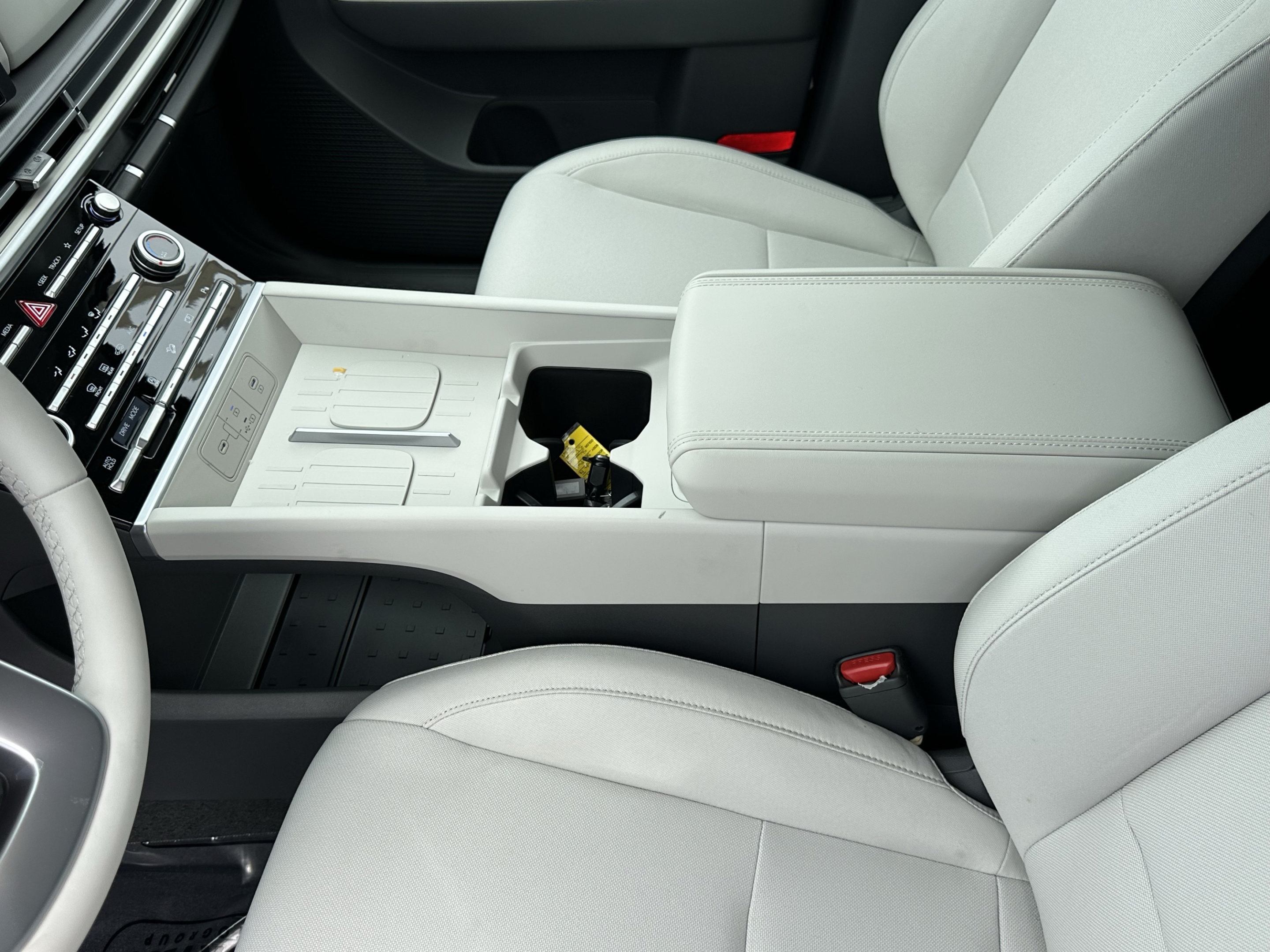 New 2027 Hyundai Santa Fe SE FWD image 19