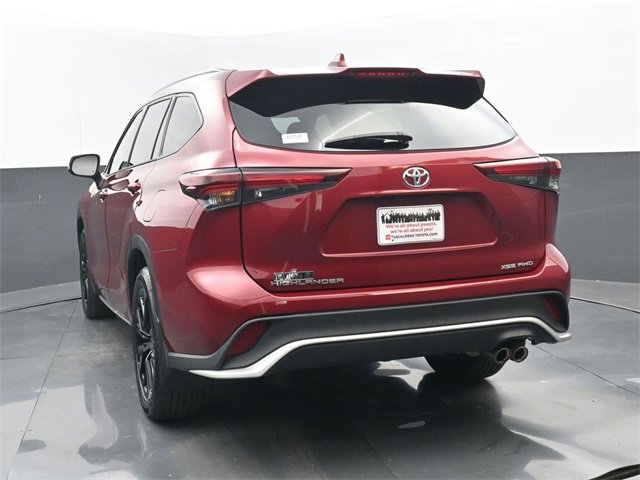 Used 2024 Toyota Highlander XSE image 19