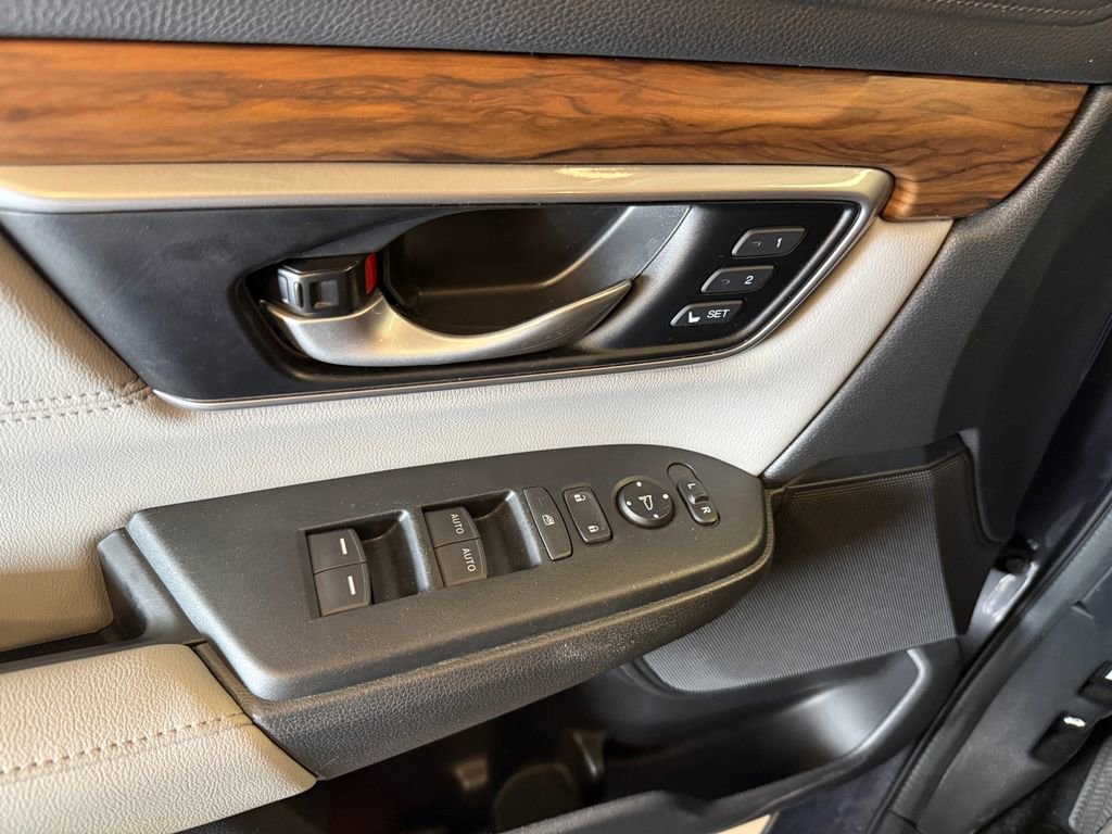Used 2020 Honda CR-V Touring image 19